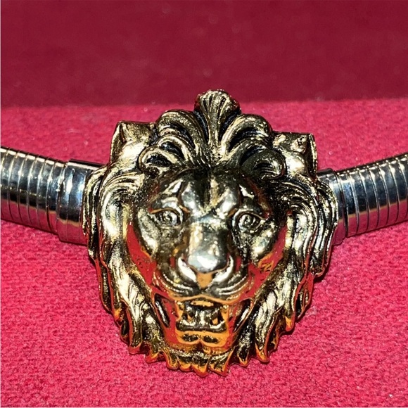 Lion head GOLDEN STRETCHY BELT ACCESSOCRAFT NYC Gold Tone Metal Twist Front, VTG - Picture 5 of 12